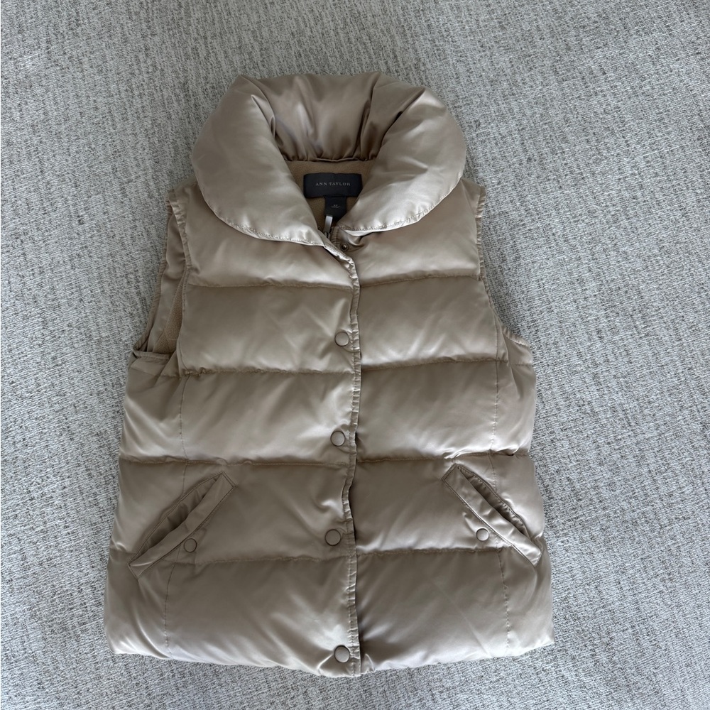 Ann Taylor Beige Puffer Vest